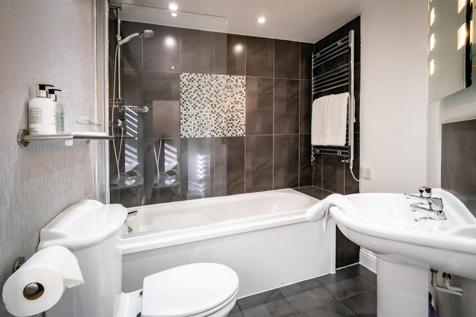 Ambleside Townhouse Hotel ภายนอก รูปภาพ